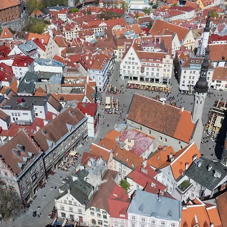Apartment Revalia Old Town Hall Square Tallinn