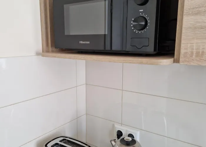 Revalia Old Town Hall Square Апартаменти