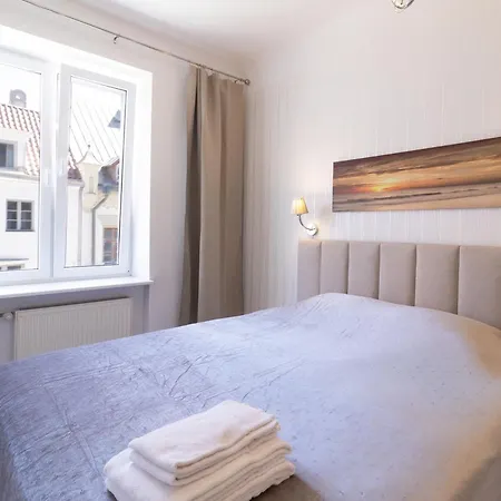 Revalia Old Town Hall Square Talin