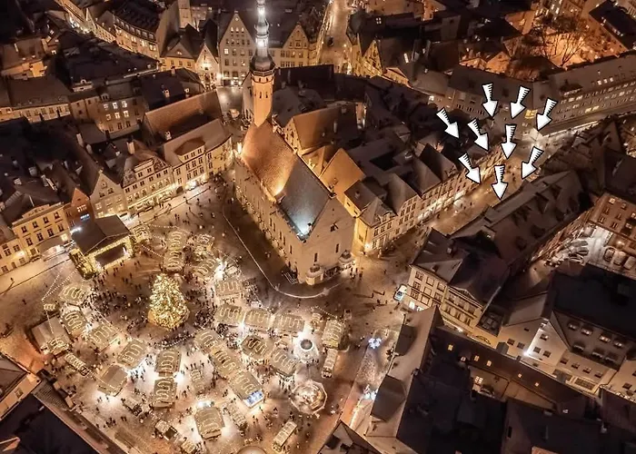 Revalia Old Town Hall Square アパート *